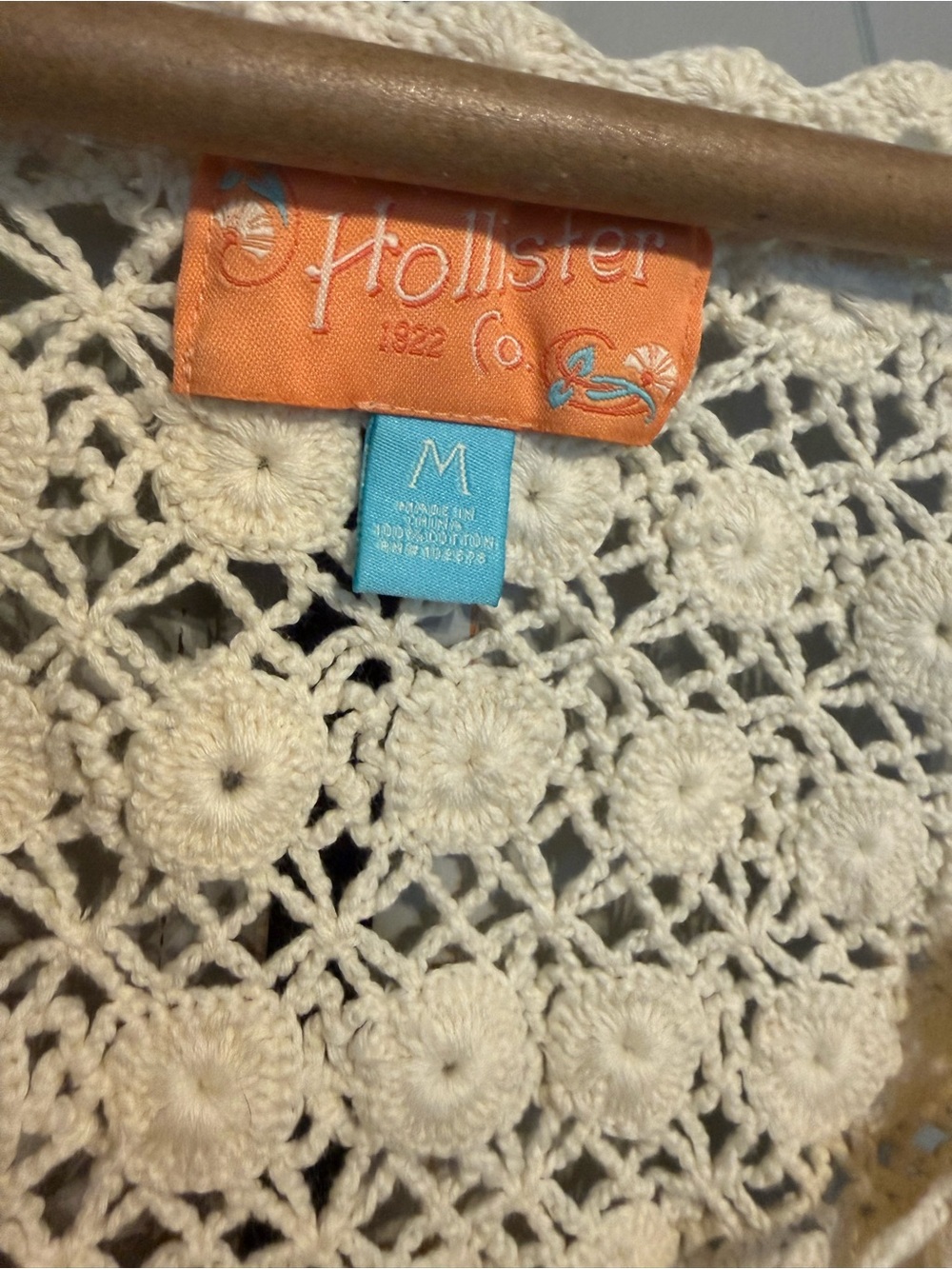 Hollister Cream Crochet Tie-Front Cropped Top - Picture 5 of 5